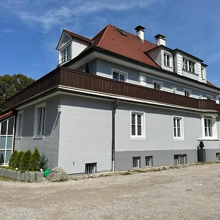 Haus Alpina * جارمش بارتنكيرشن